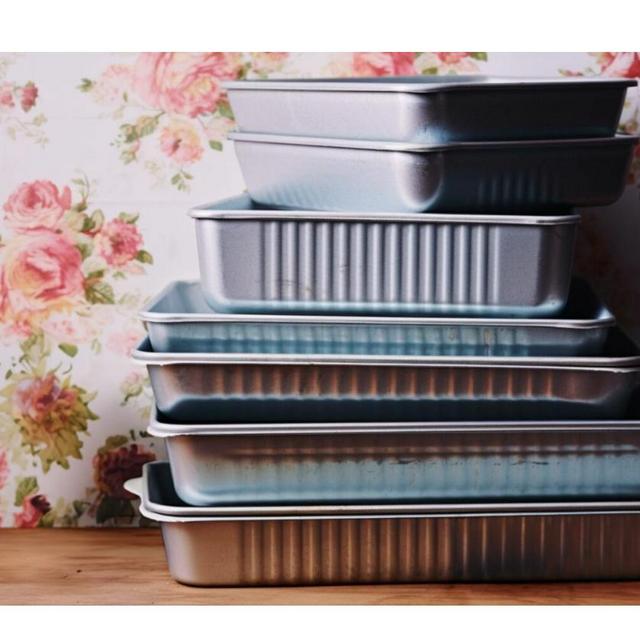 Baking pans