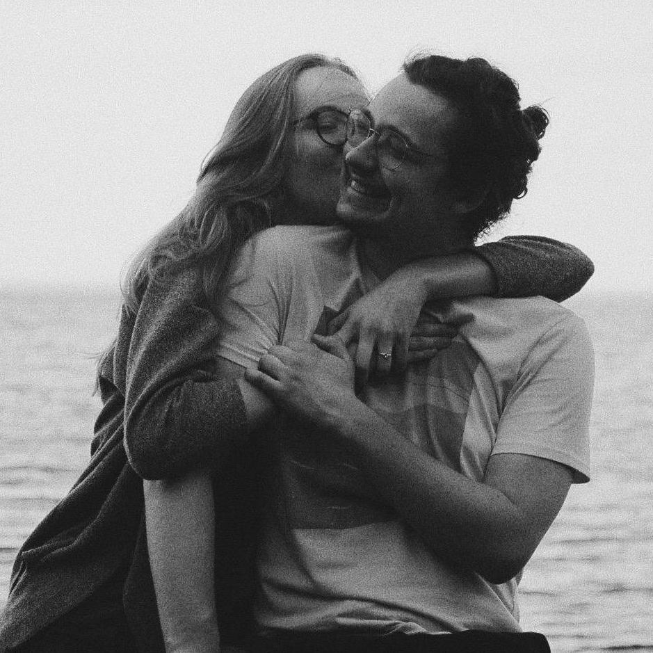 Right after getting engaged along the north shore. Broderick surprised Sarah with a few of our friends, who took many wonderful pictures