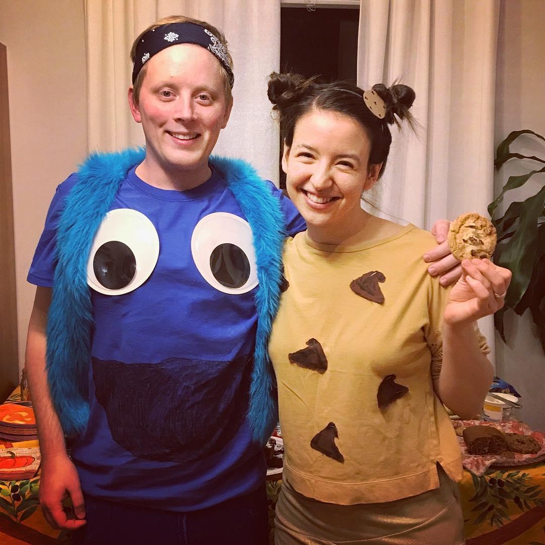 Halloween costume: Cookie Monster and cookie
