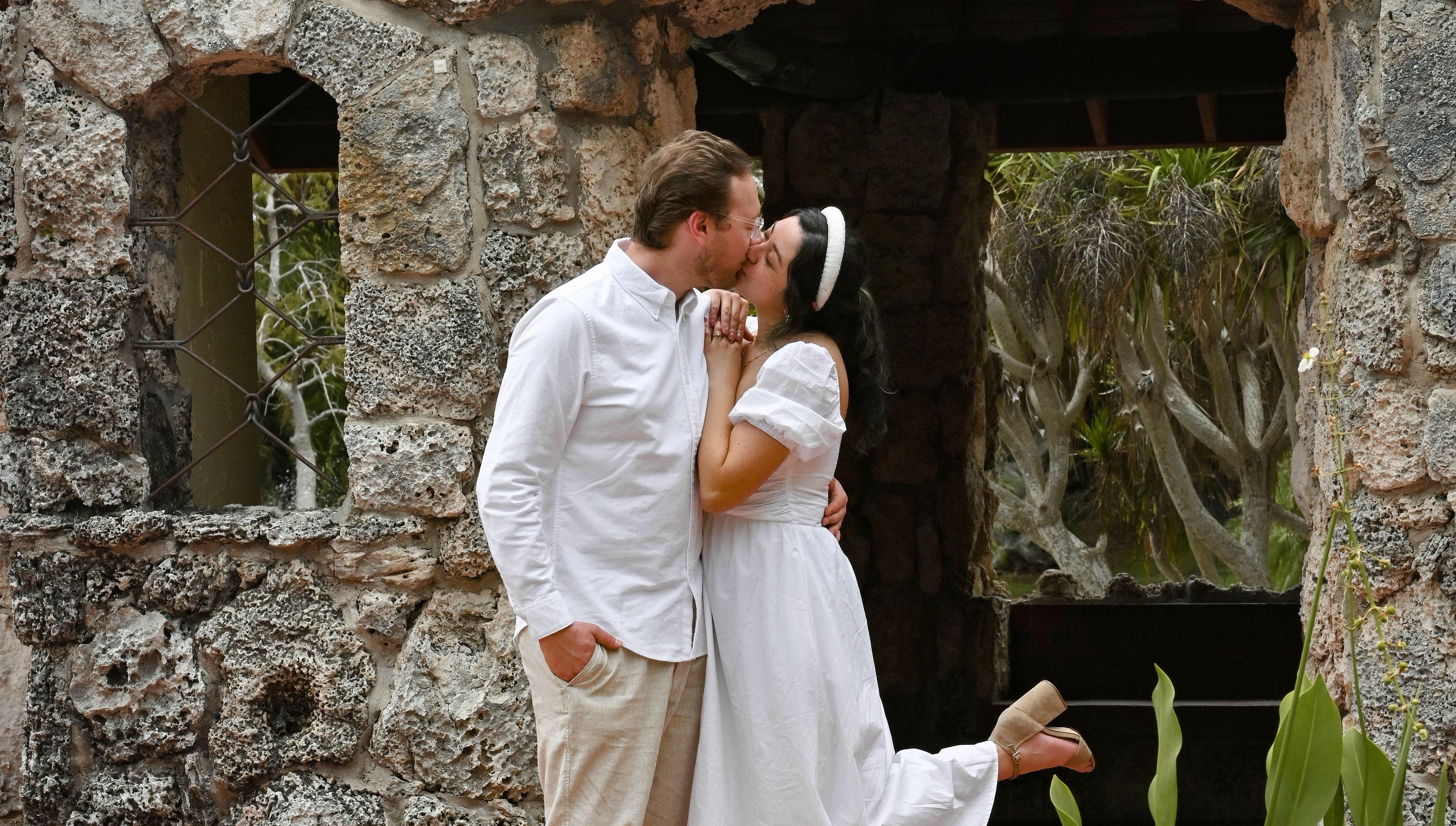 The Wedding Website of Isaura Carvajal and Jake Pivnik