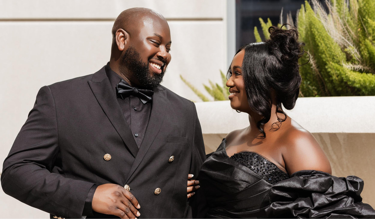 The Wedding Website of Tiffany Williams and Darren Shannon