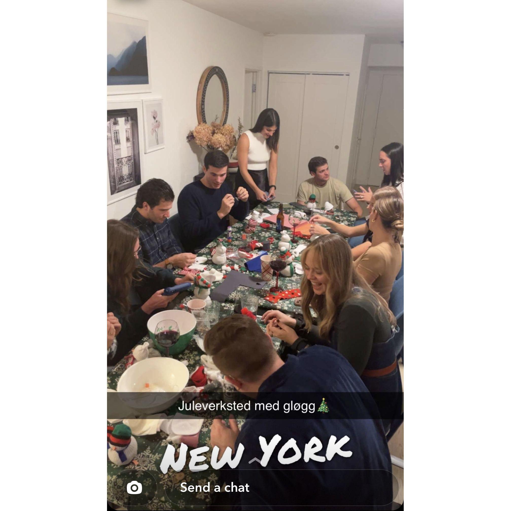 Chris and I hosted a juleverksted fest for our friends (2022)