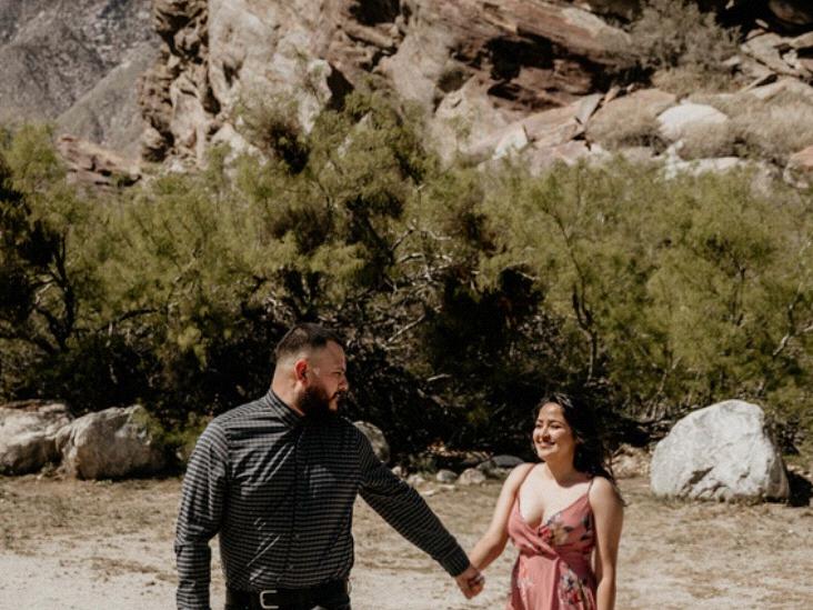 The Wedding Website of Mariah Riley and . .