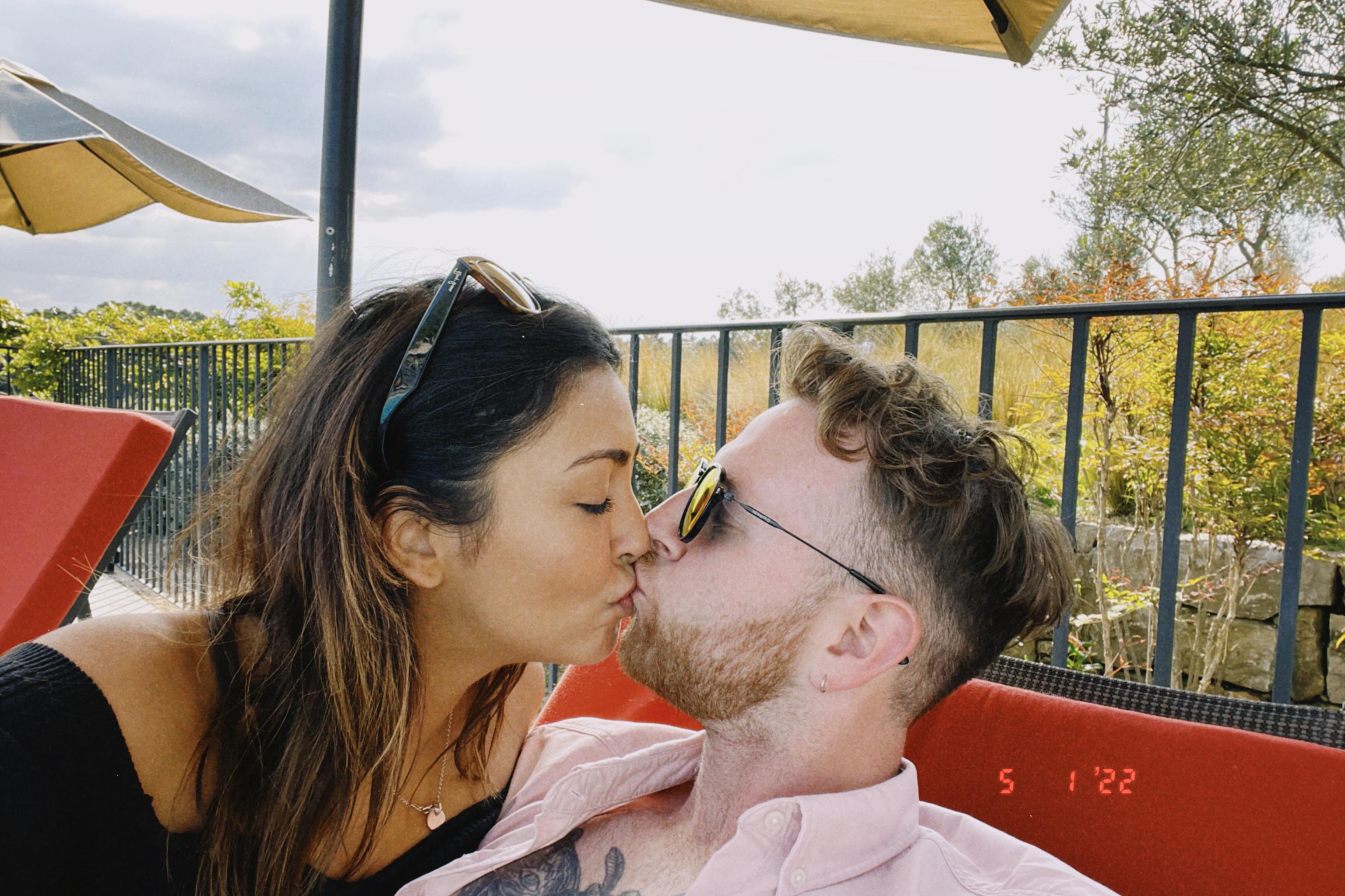 The Wedding Website of Lauren Elliott and Samuel Trew