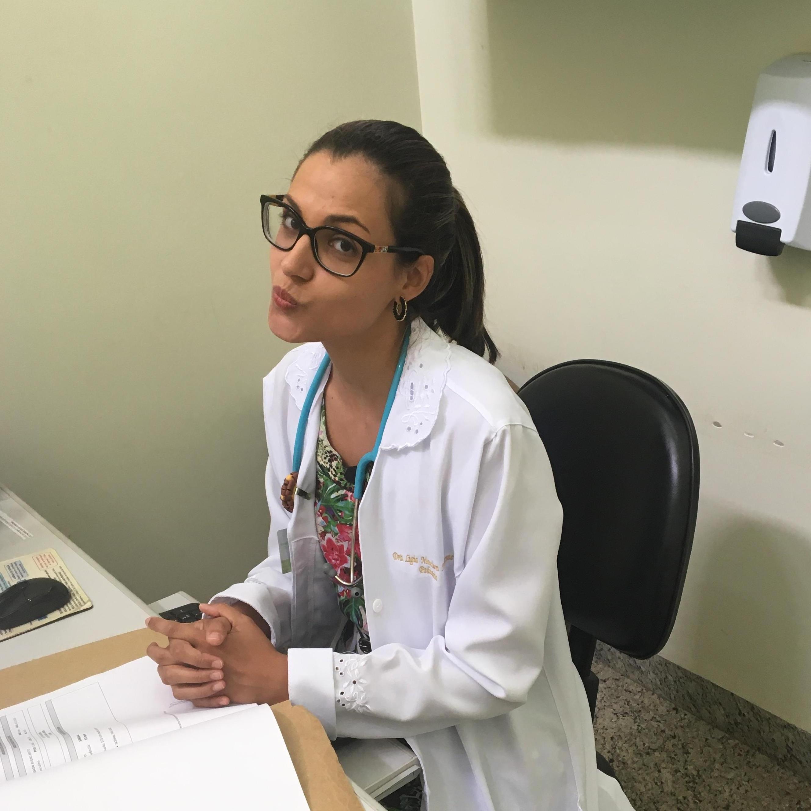 onde a Lígia estava trabalhando como médica residente/
where Lígia was working as a resident doctor