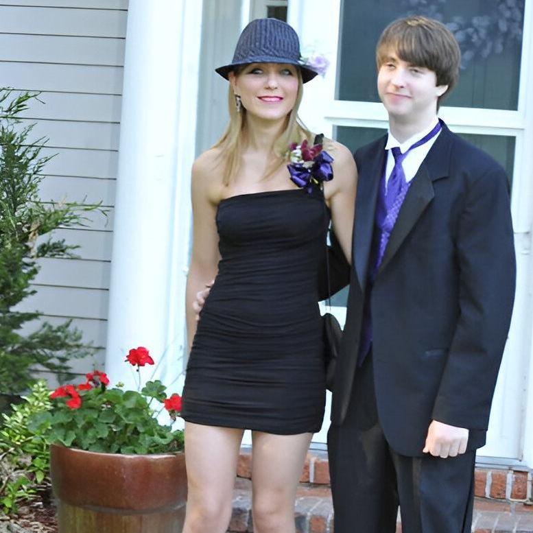 Senior Prom (2009)