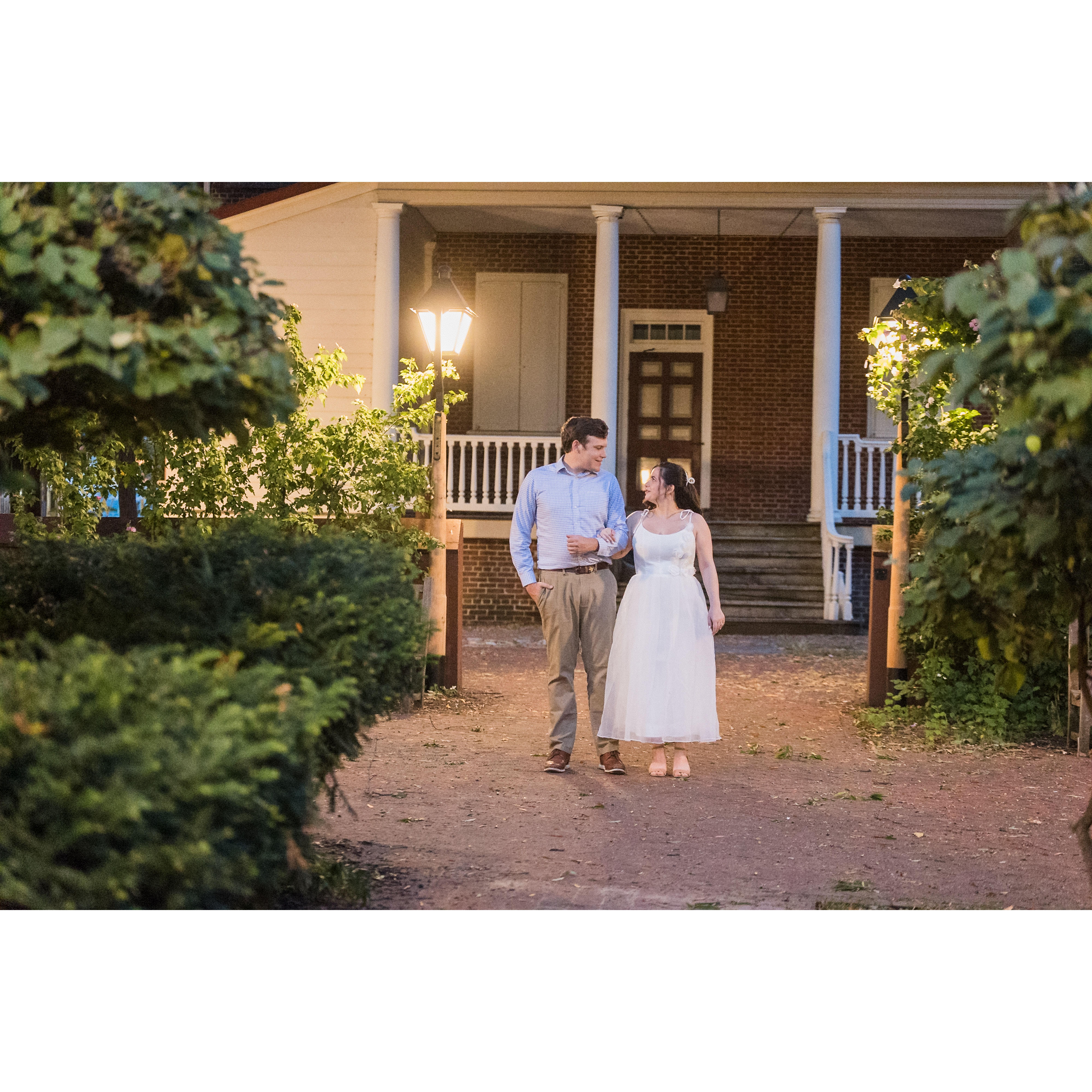 Engagement photos at the Merchant Exchange Building in Philadelphia