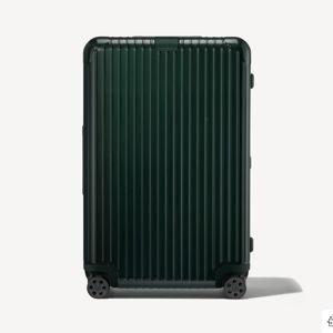Essential Check-In L Lightweight Suitcase | gloss green | RIMOWA