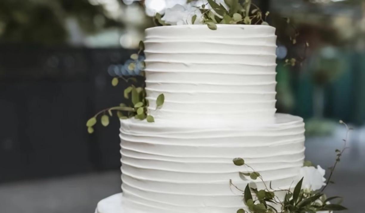 The Wedding Website of Ijavia Chapman and DeMarquis Chapman