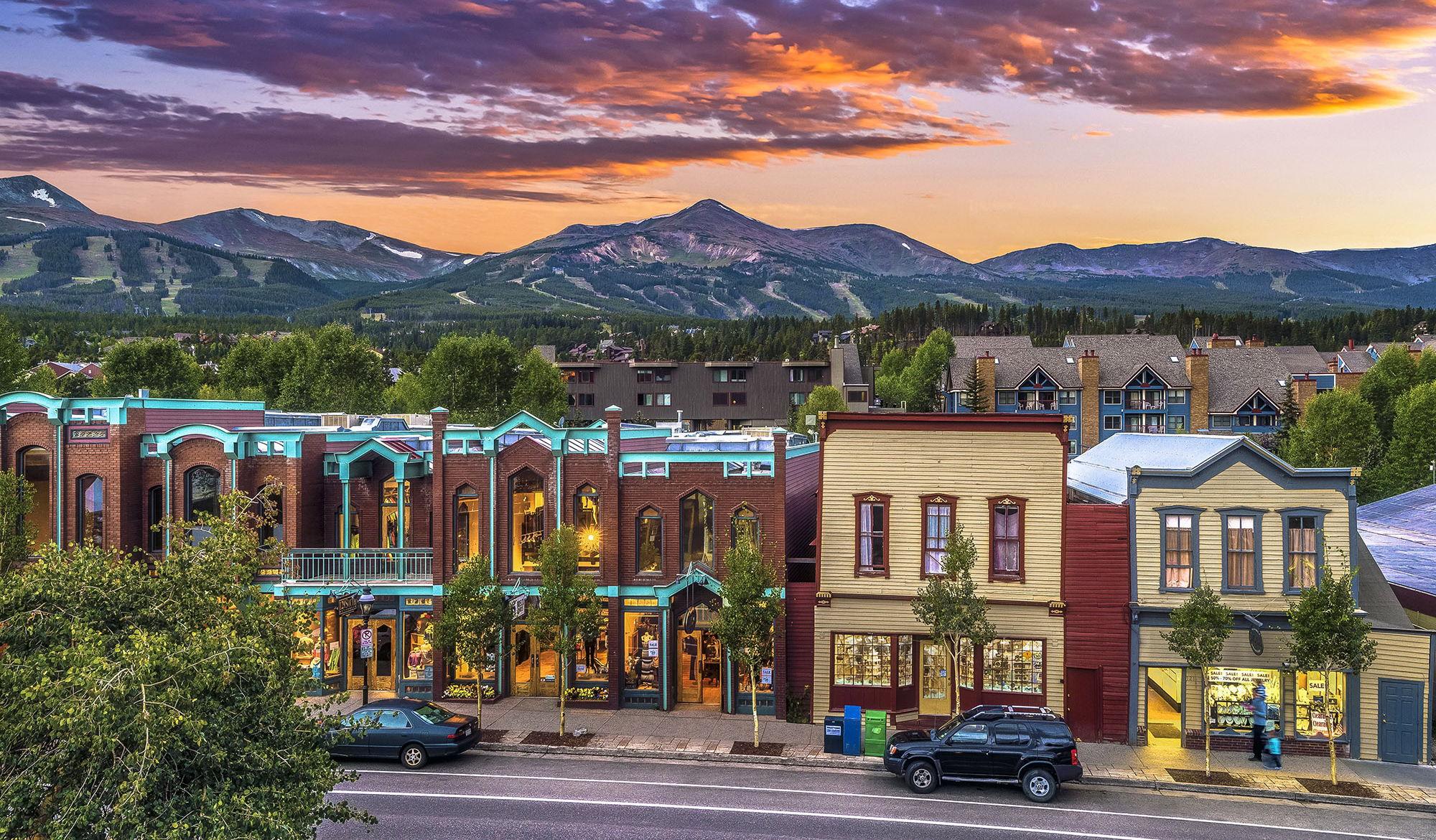 The Wedding Website of Greta Leinbach and Shawn Doherty