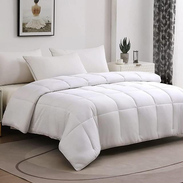Cooling Bamboo Comforter, Soft Lightweight Bamboo Queen Size Summer Comforter Down Alternative Duvet Insert ，8 Corner Tabs, Breathable Comforter for Hot Sleepers（Summer-White，88x88）