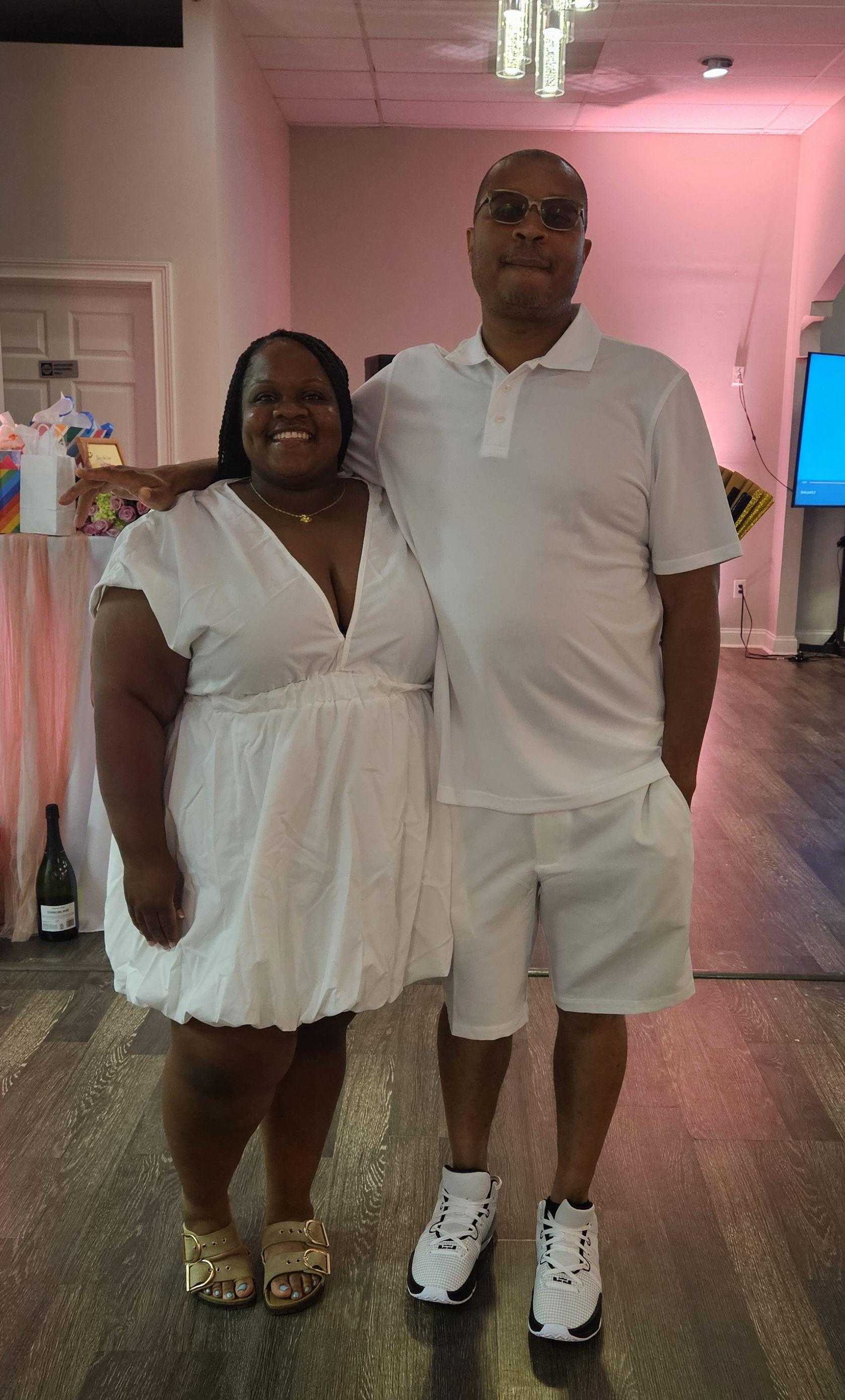 The Wedding Website of Amber Etheridge and Major Porter