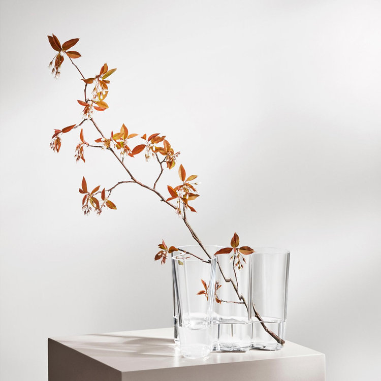 iittala, Medium Aalto Vase | Zola