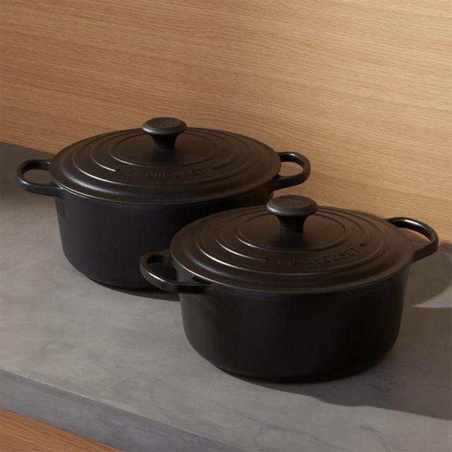 Le Creuset ® Signature 5.5-Qt. Round Licorice Dutch Oven with Lid