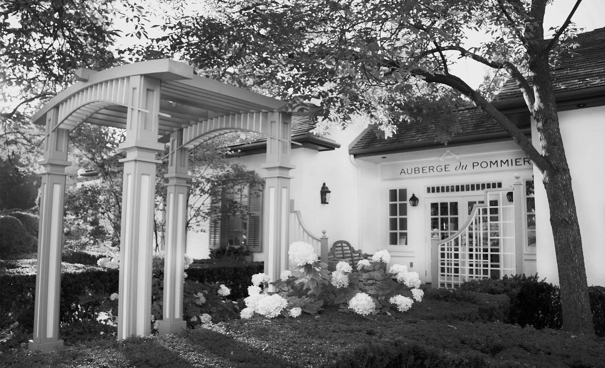 The Wedding Website of Christopher Flora and Sahyra Ternera