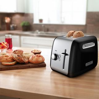 2-Slice Manual Lift Lever Toaster