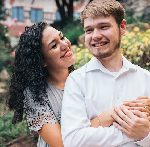 The Wedding Website of Giovanna Sasamine and Daniel Hudson