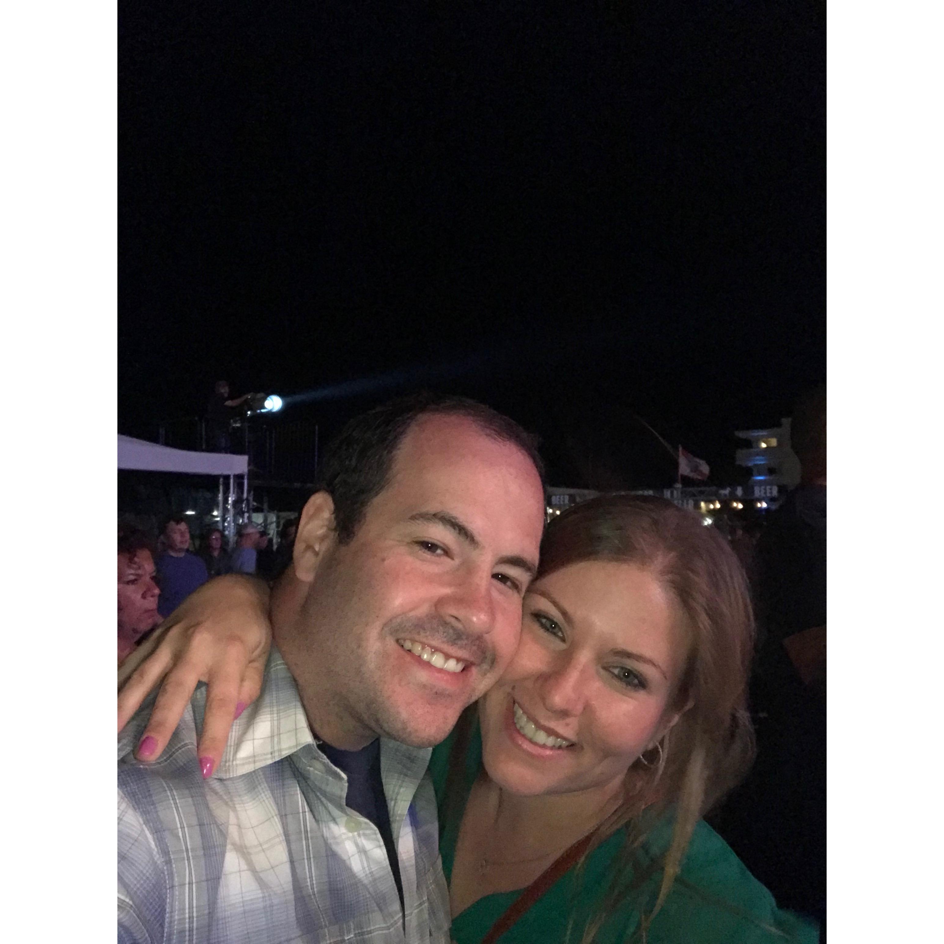 Rocking out to the Gin Blossoms