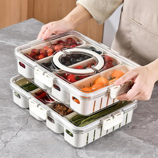 1/2 Pcs Portable Picnic Parties Fruit Tray, 4 Compartment Fridge Food Veggie Condiment Divided Serving Preservation Storage Containers, Kitchen Clear Snackle Box Candy Organizer with Lid Handle (1PC)