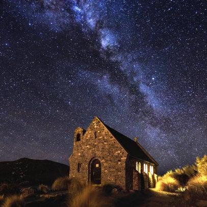 Stargazing at Lake Tekapo