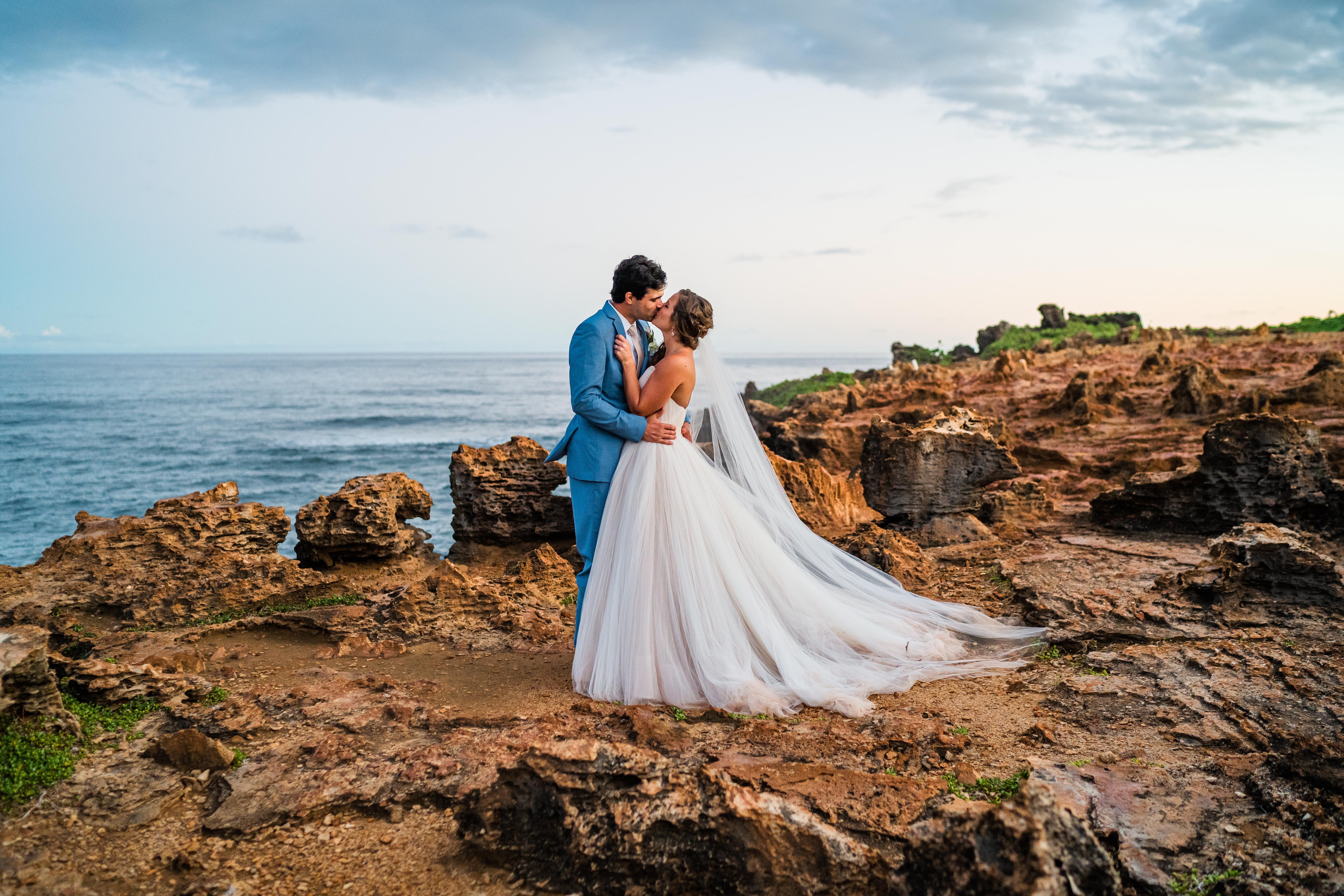 The Wedding Website of Laura Williams and Josh Smith
