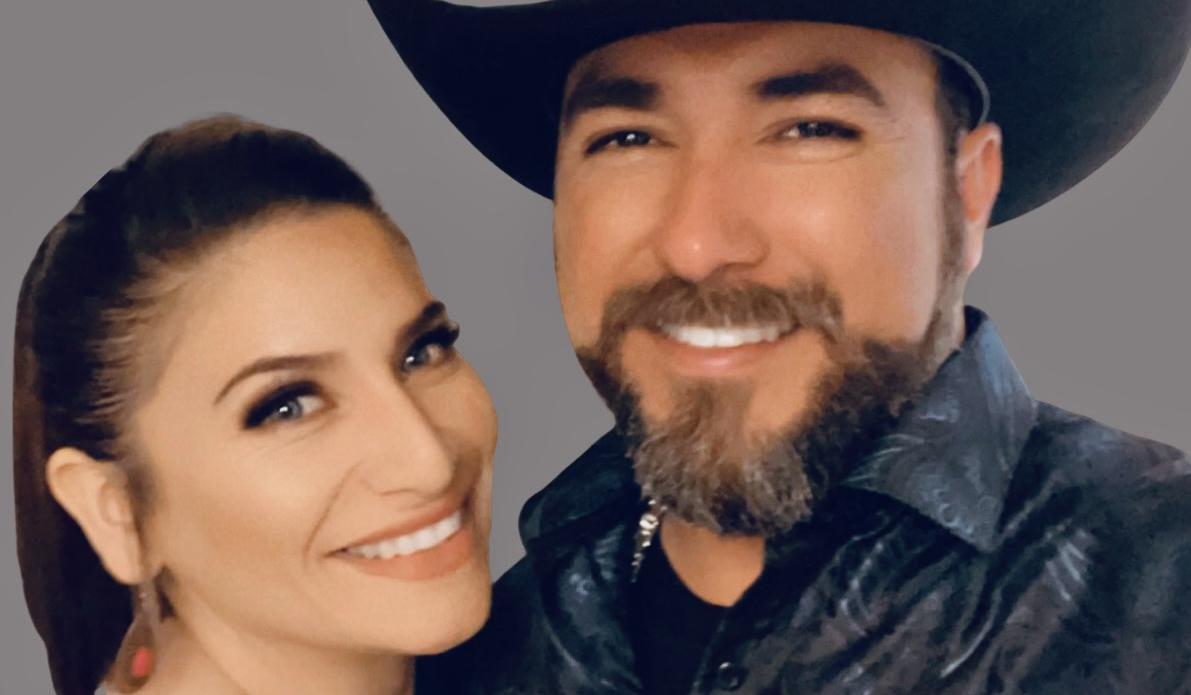 The Wedding Website of Vanessa Hansen and David Beltran