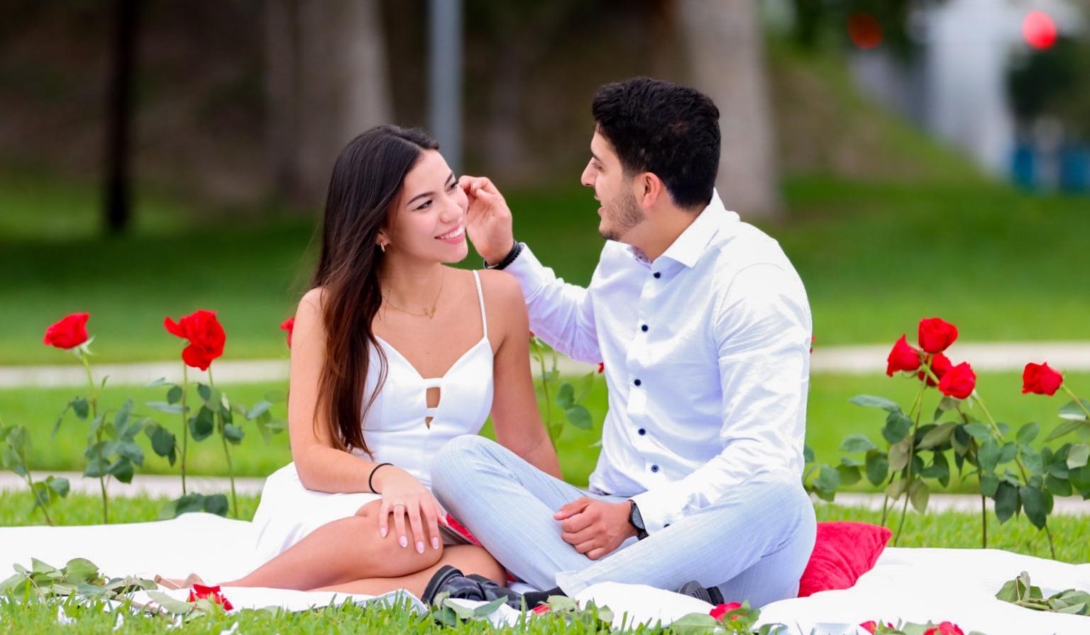 The Wedding Website of Lucia Goncalves and Jeimer Andrade