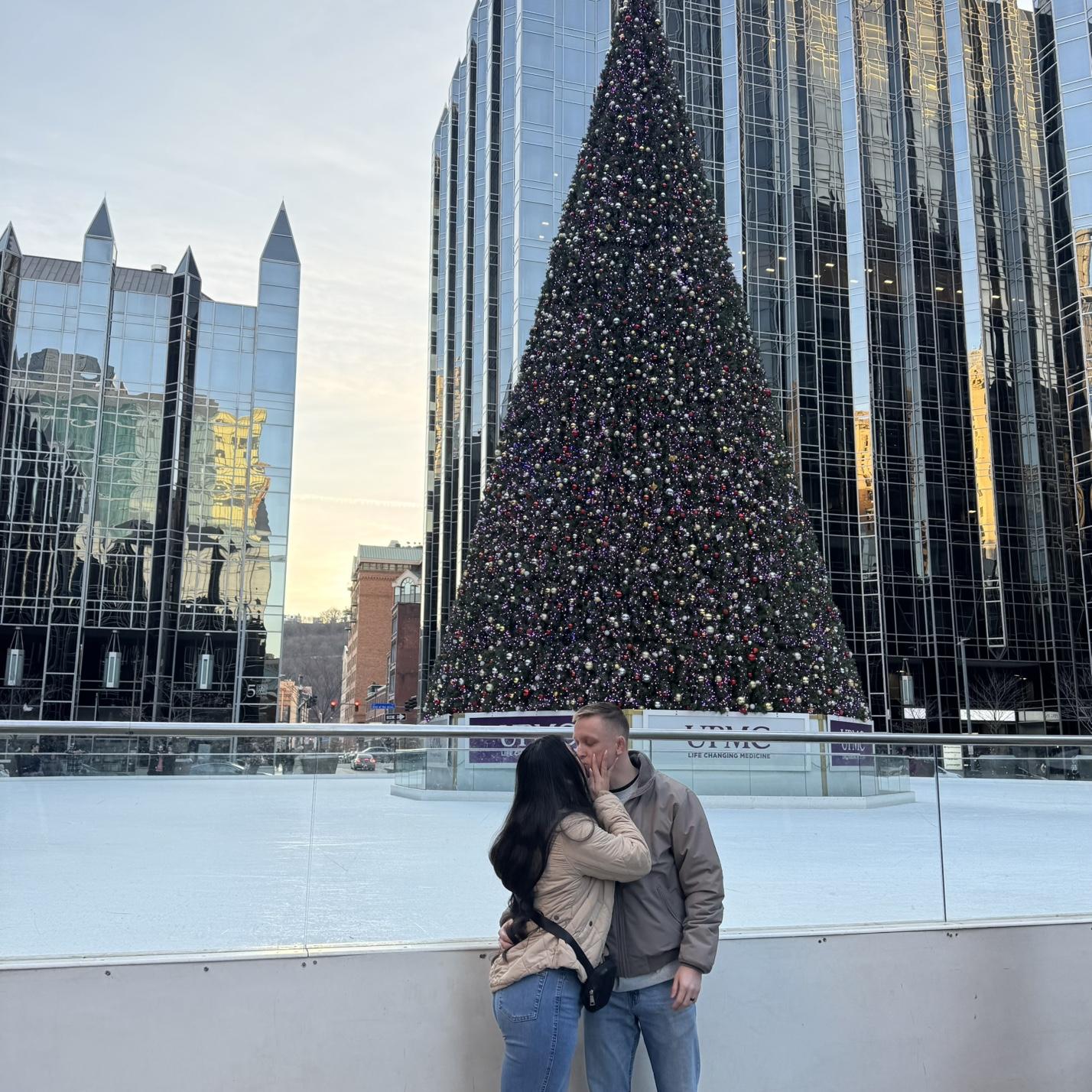 Downtown Xmas tree 🌲 2024