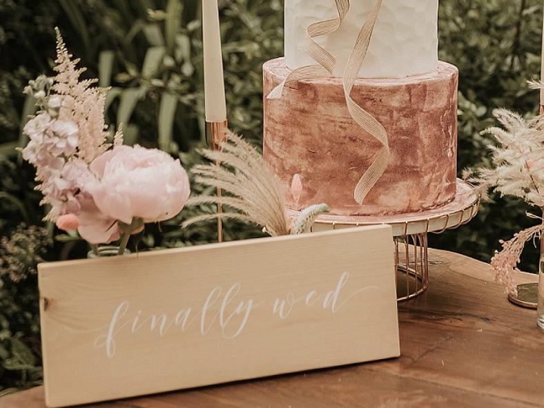 The Wedding Website of Stephanie Mendoza and Russell Vershum