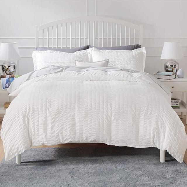 Bedsure Duvet Cover Set King Size (104 x 90 inches) - Seersucker Stripe - 3 Pieces (1 Duvet Cover + 2 Pillow Shams), White - Ultra Soft Microfiber - Duvet Covers with Zipper Closure, Corner Ties