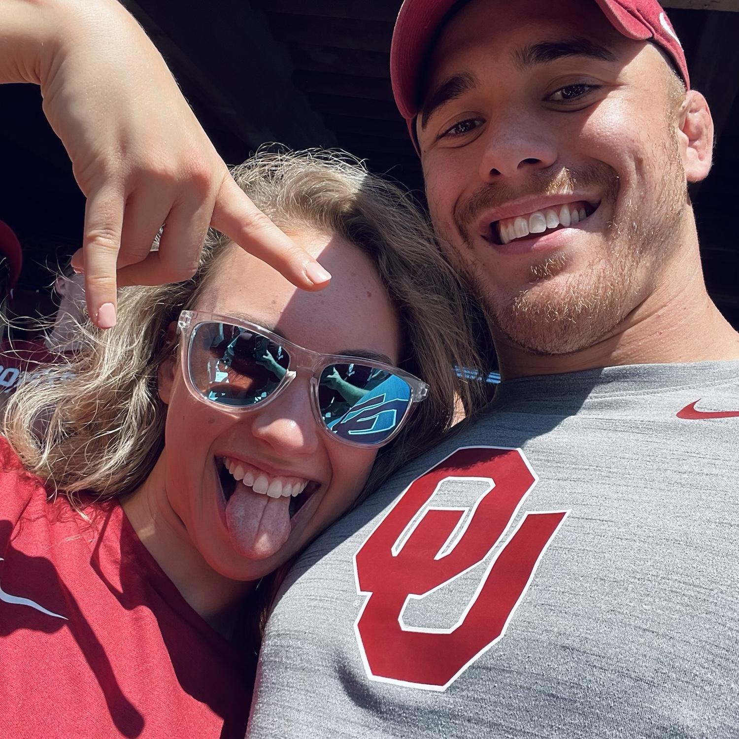 Horns down! OU-TX 2021