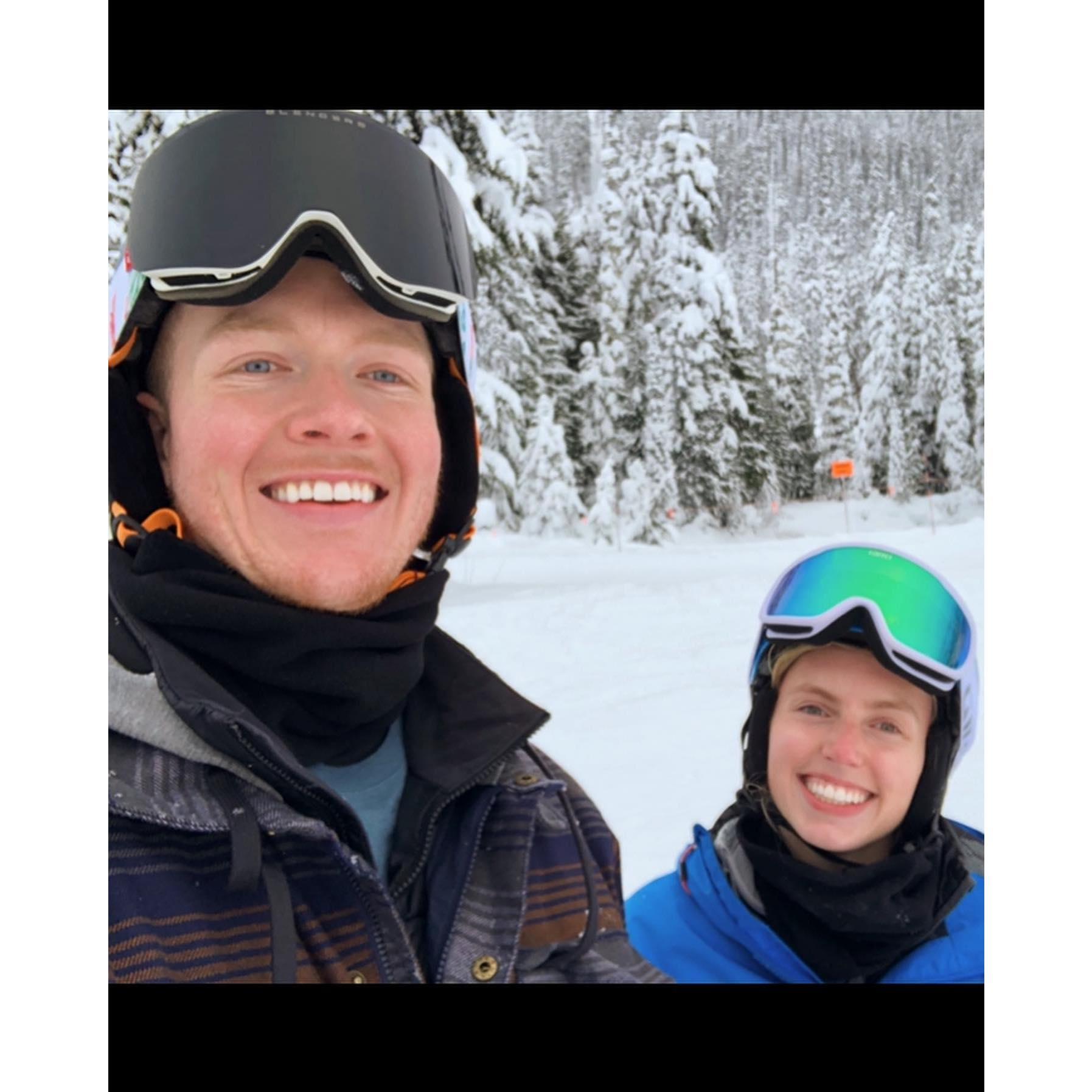 Alex teaching Mads to ski!
