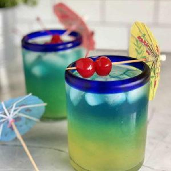 Tropical Drinks & Treats
