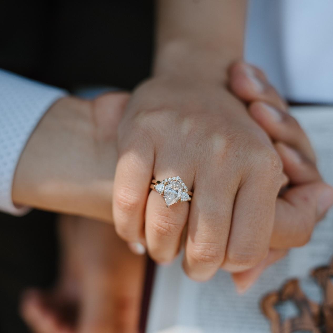 David gave Maria 3 rings (for the trinity) (12+12 stones for the tribes of Israel & the disciples)