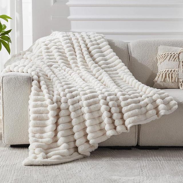Faux Fur Throw Blanket for Couch Bubble Blanket, Fluffy Fuzzy Soft Plush Thick Blanket for Sofa Bedroom, Cozy Luxury Winter Comfy Ivory-CT, 60 * 80