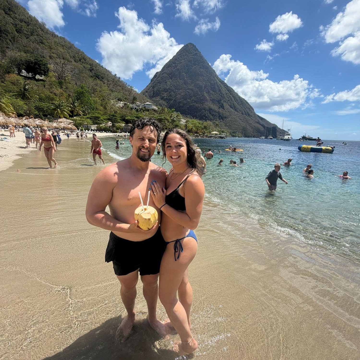 In love, in paradise, in St. Lucia 🌴🥥