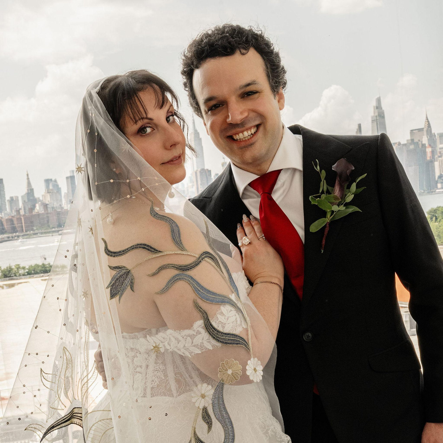 Laura Schnaidt and Raffi Holoszyc-Pimentel wedding