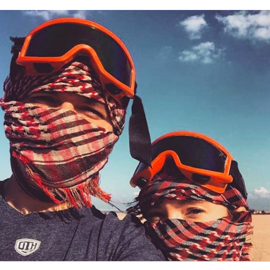 Zooming through the deserts of Egypt