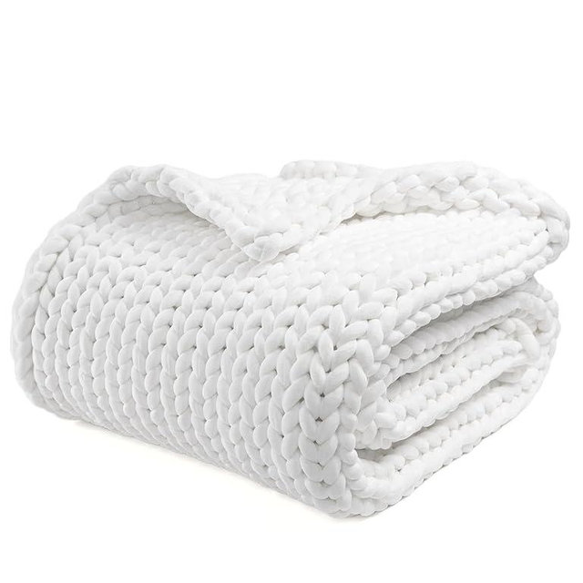 YnM Velvet Weighted Blanket, Handmade Chunky Knitted Design, Soft and Cozy, Temperature Regulating and Breathable, Machine Washable Throw for Sleep or Home Decor (White, 50x60 Inch, 10lbs)