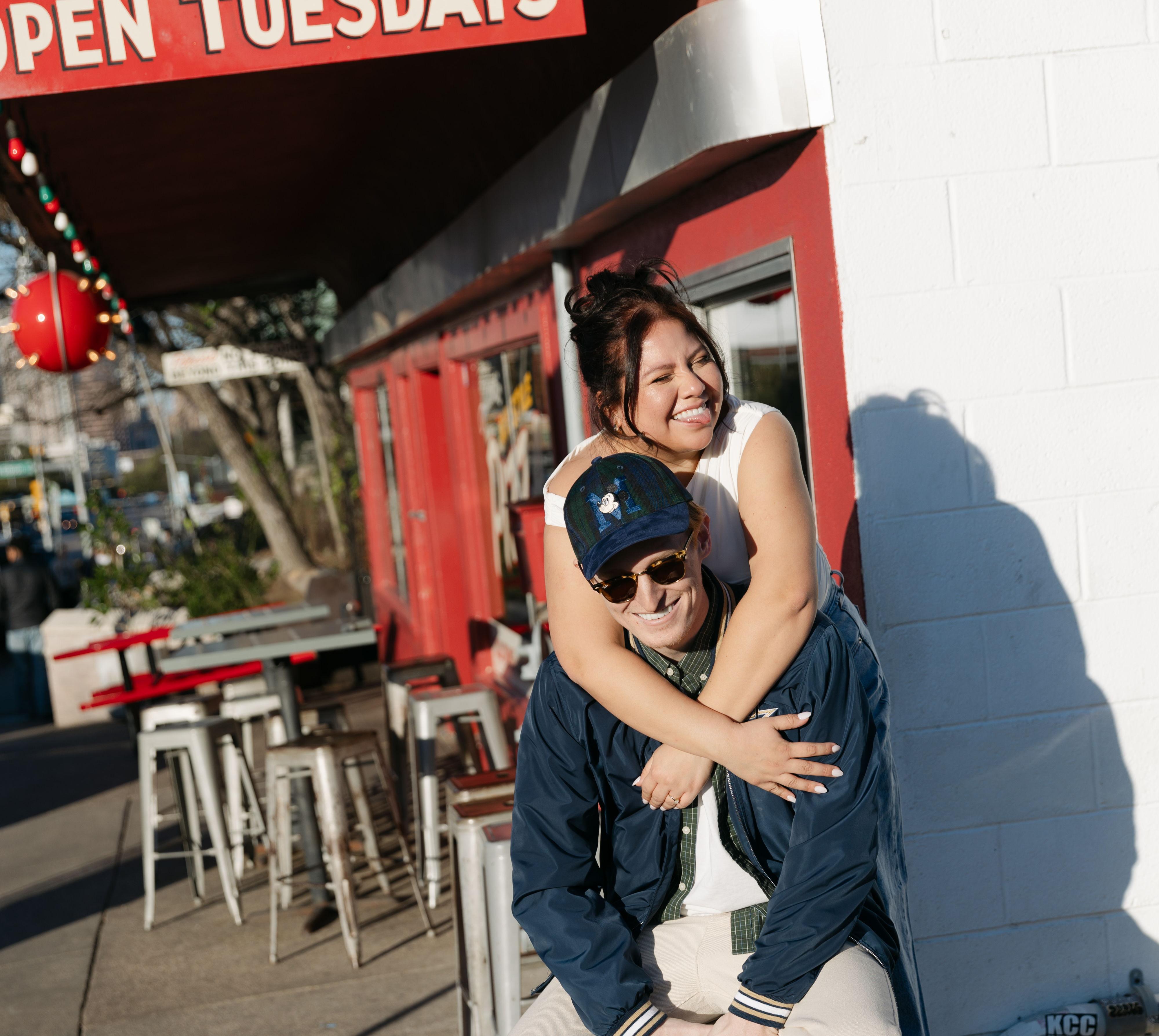 The Wedding Website of Laura Reynoso and Oscar King