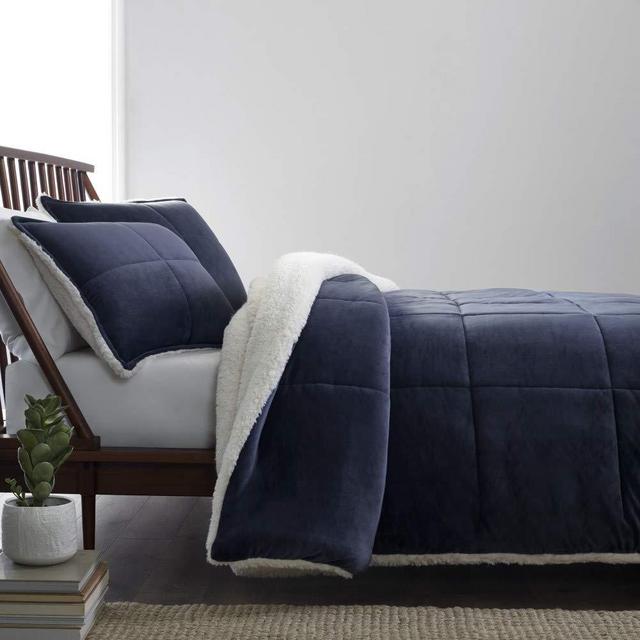 UGG - Blissful Comforter Set - Soft Cozy Bedding - Reversible Comforter and Pillow Shams - King Size Ugg Blanket Set - Bedroom Accents - Imperial