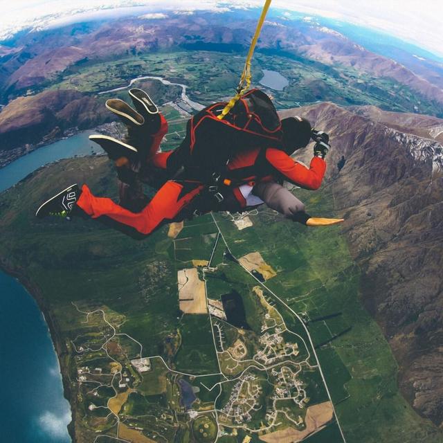 Skydiving in Queenstown