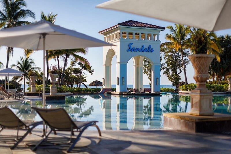 The Wedding Website of Jasmine Bullock and Travis Henry