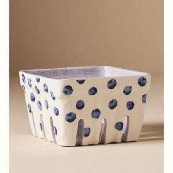 Fruta Stoneware Berry Basket