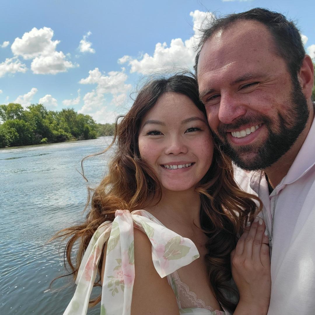 Afternoon lunch by the marina! 🌊🌊🐠
