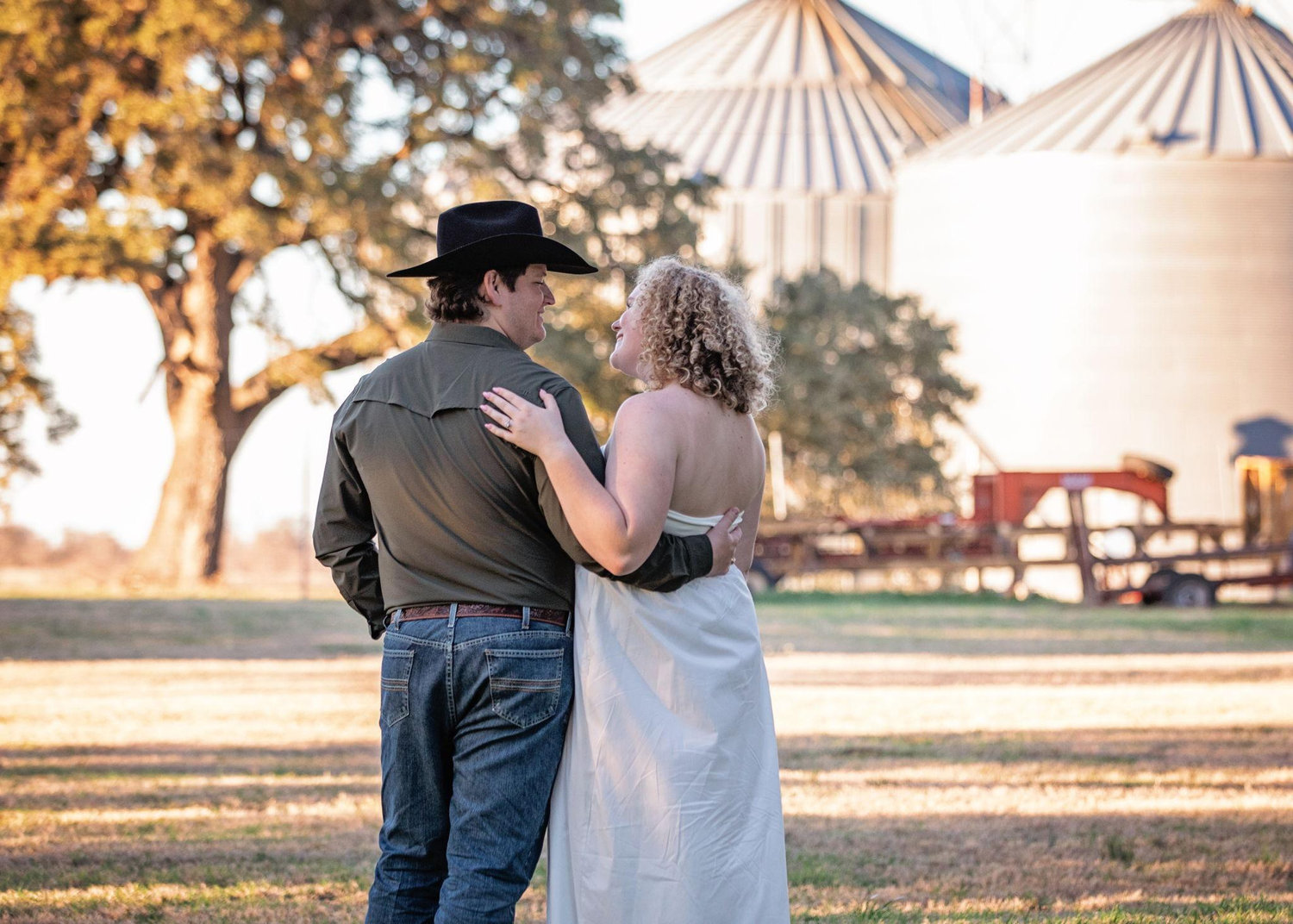 The Wedding Website of Corinne Mayerhoff and Benjamin Corneloup