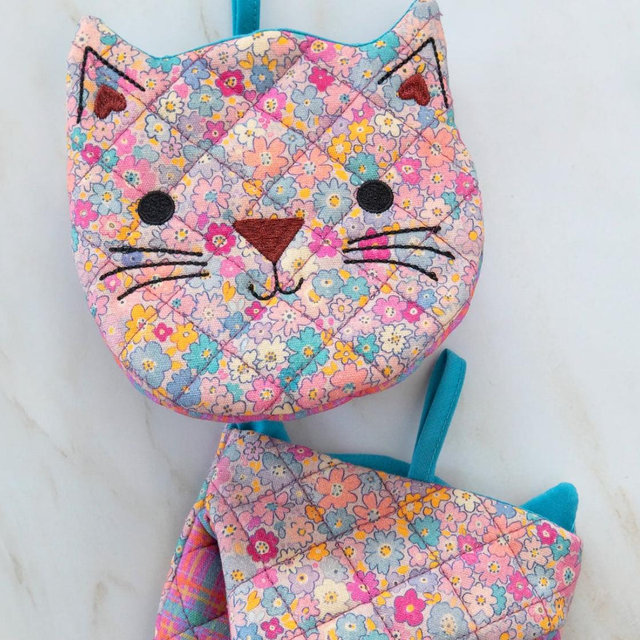 Mini Oven Mitts, Set of 2 - Cat