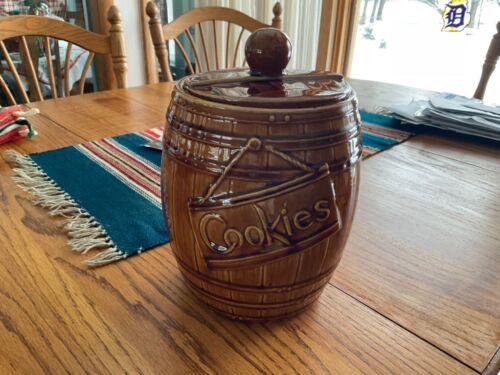 Vintage Barrel Cookie Jar Pottery