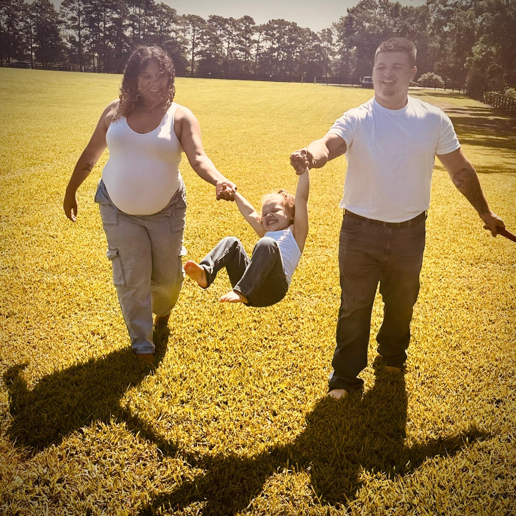 Family photos before baby Frankie came