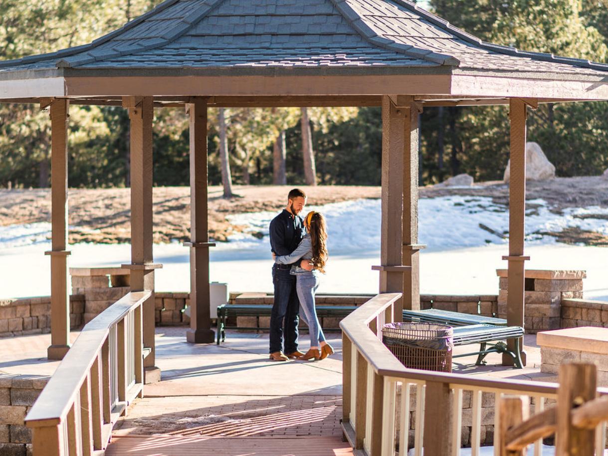 The Wedding Website of Kelli Messenger and Logan May